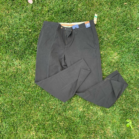 4 pairs of Tommy Bahamas - Picture 5 of 7